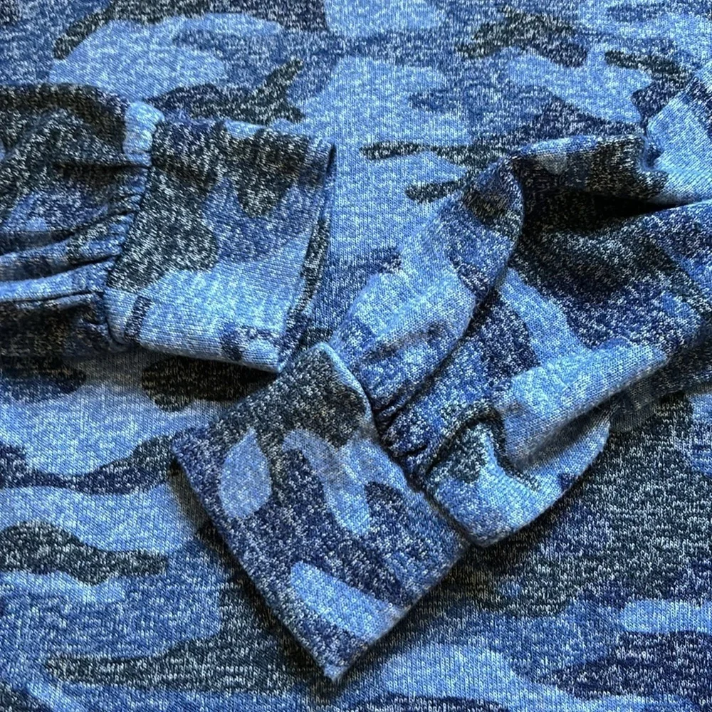GAP kids blue camouflage lightweight sweater